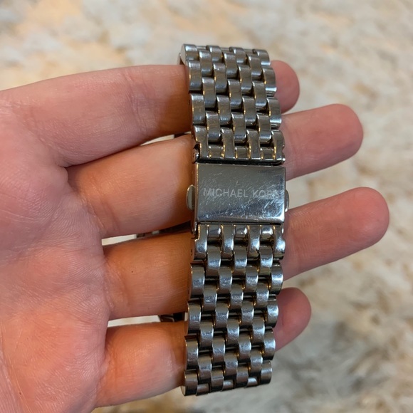 Michael Kors Watch with Diamond Detail - Picture 2 of 4